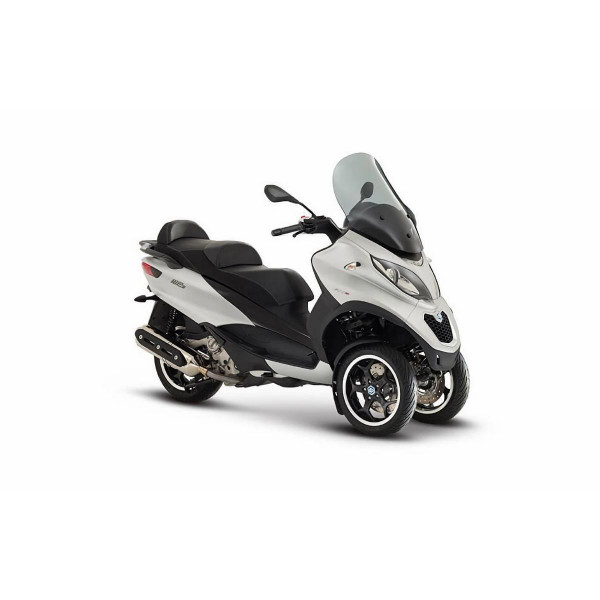 Alquilar Scooter Piaggio-mp3-500-Barcelona-Rental-Scooter